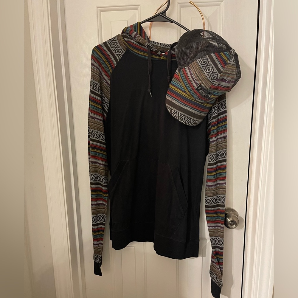 Long Sleeve Hooded T-Shirt with matching Hat